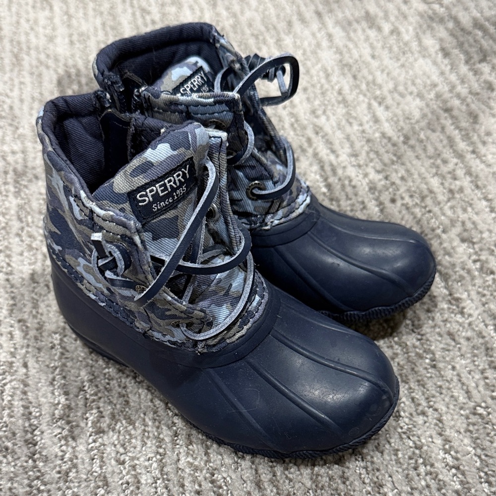 Sperry Kids' Blue Camo Rain Boots